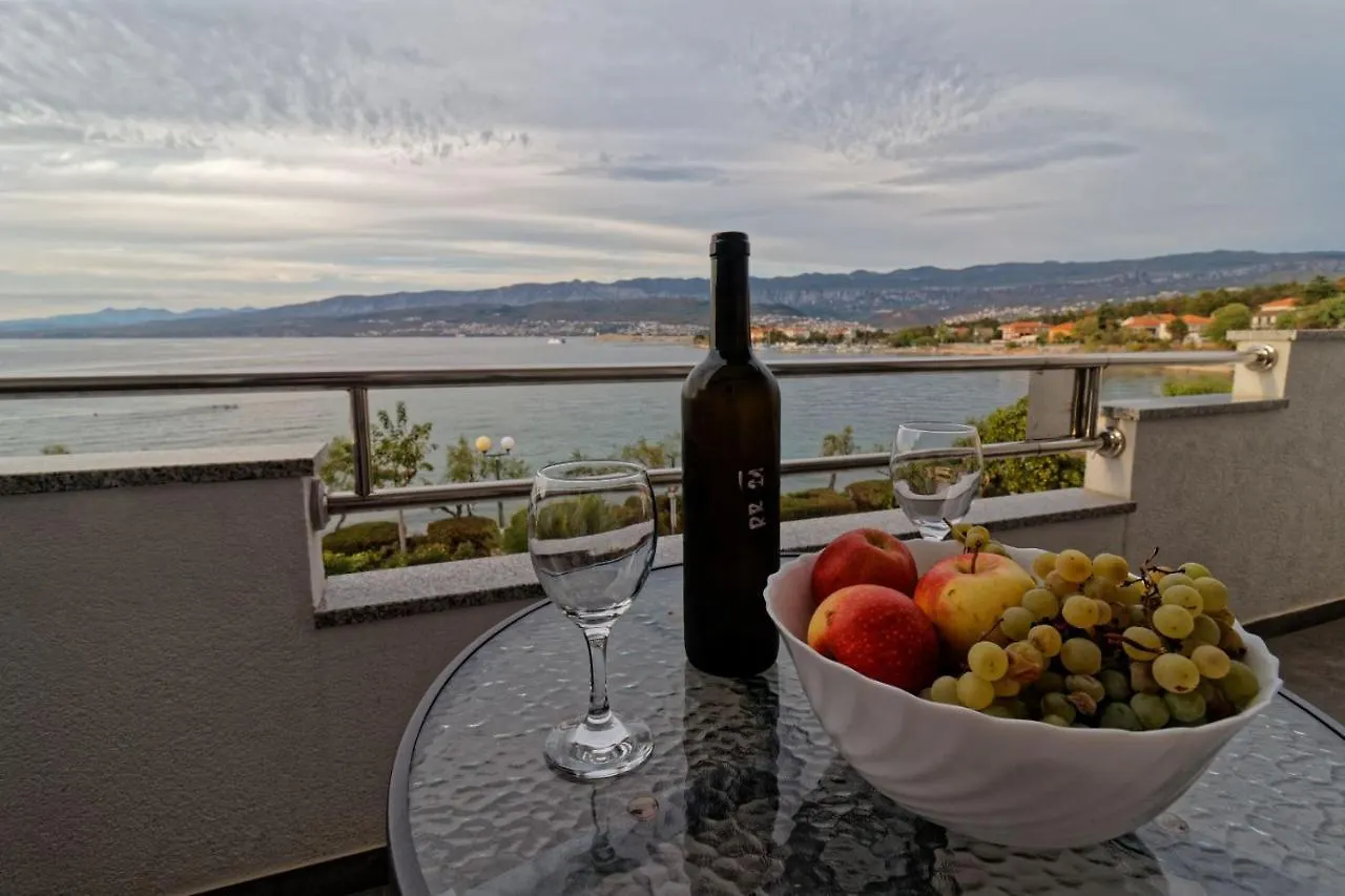 App Marin Apartment Silo